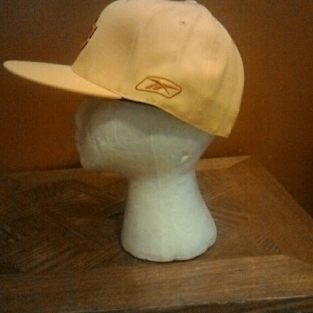 Nfl fitted - Picture 3 of 4